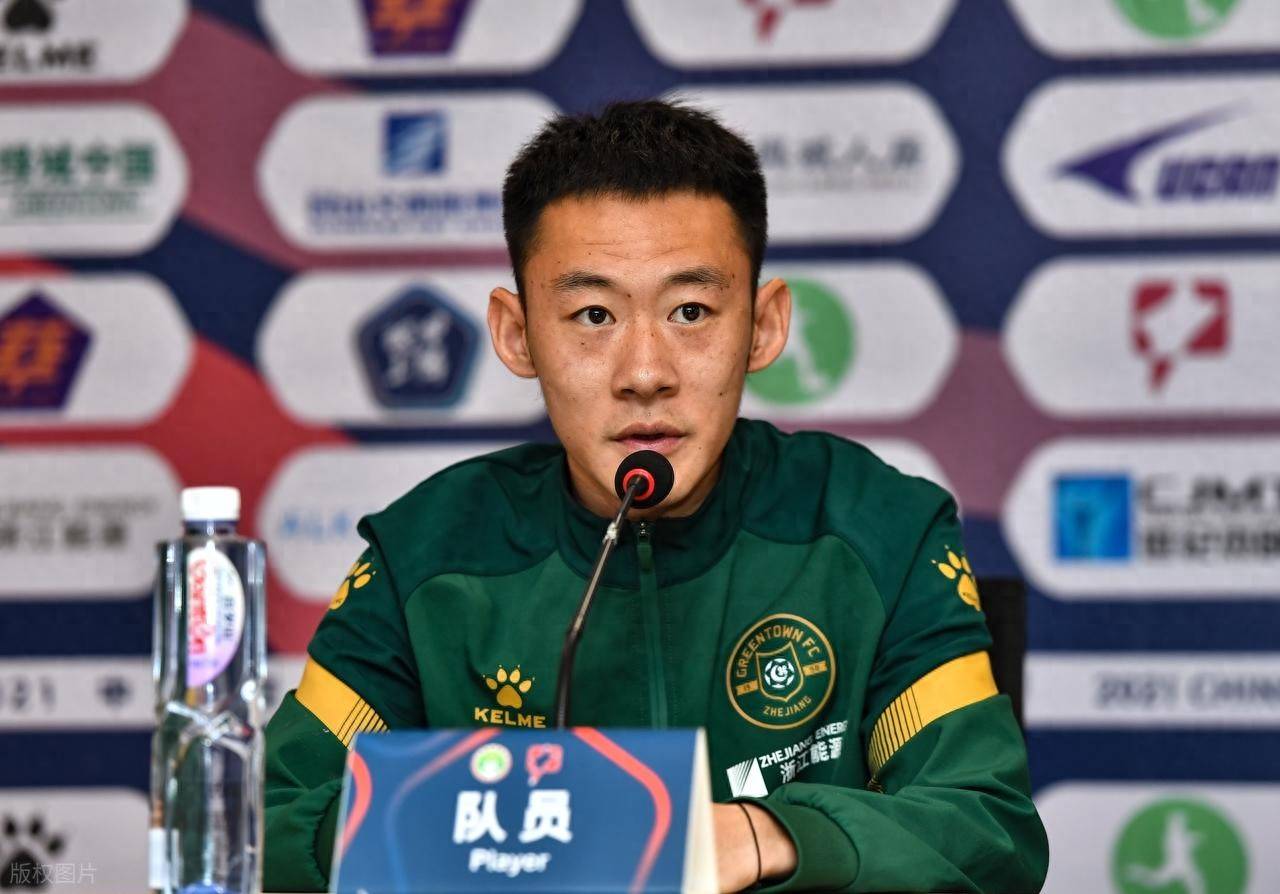 浙江队内部会议纪要流出——今晨止住颓势;足总杯使命明确;年轻球员得到机会的简单介绍 浙江队内部会议纪要流出——今晨止住颓势;足总杯使命明确;年轻球员得到机会的简单介绍